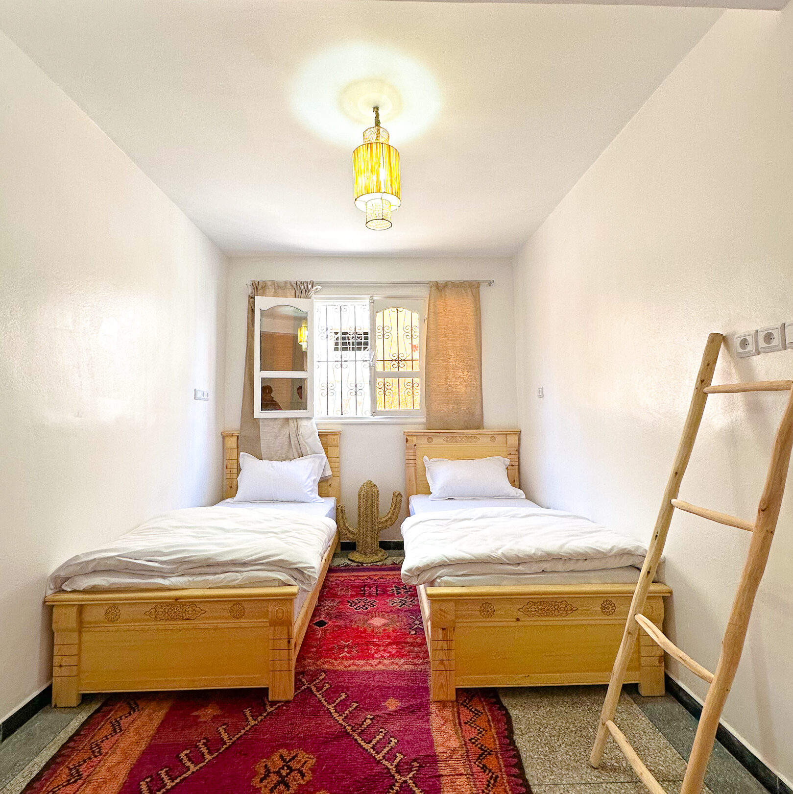 Two beds Surf and stay Anza